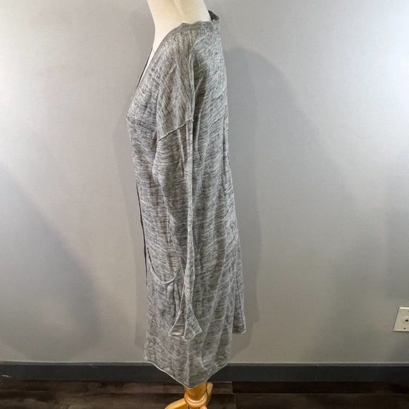 🌿4/$35🌿‎ H&M Grey Long Button Down Cardigan (XS) - Picture 5 of 10
